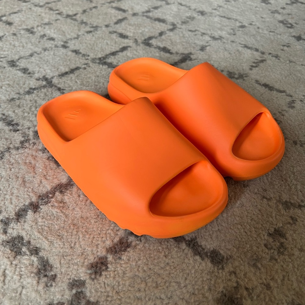 Yeezy Slides